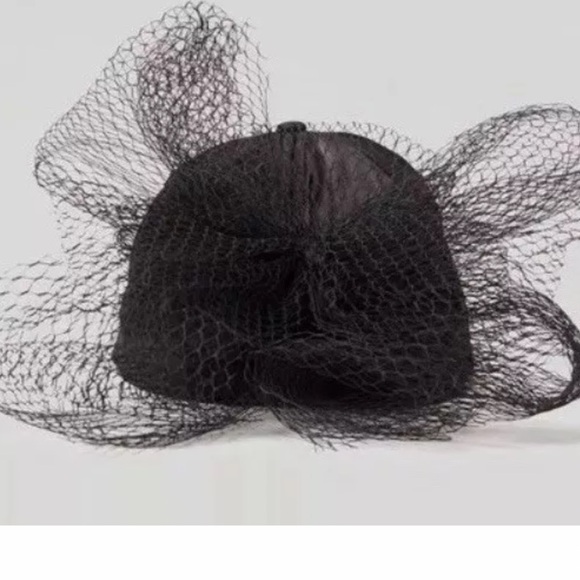 FENTY PUMA BY RIHANNA BLACK SATIN CAP WITH FRONT LOG AND NET BACK BOW DETAIL OS - Picture 3 of 7